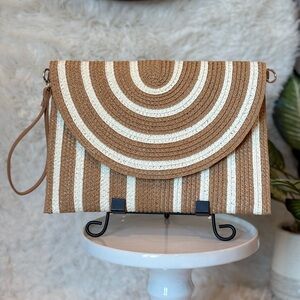 NWOT - Woven Tan and Cream Women's Crossbody/Clutch